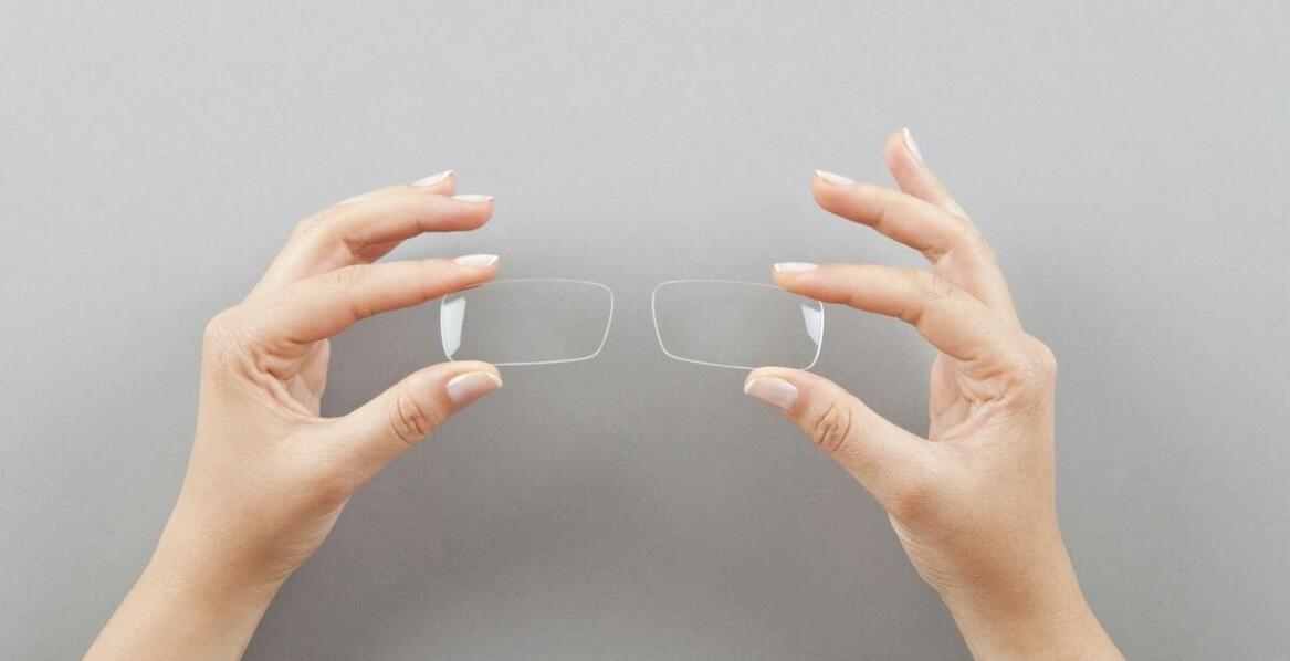 Rekomendowane standardy dla okularów ochronnych używanych przez dentystów