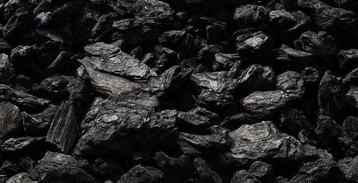 Proces zakupu paliw stałych w składzie opału – co warto wiedzieć?