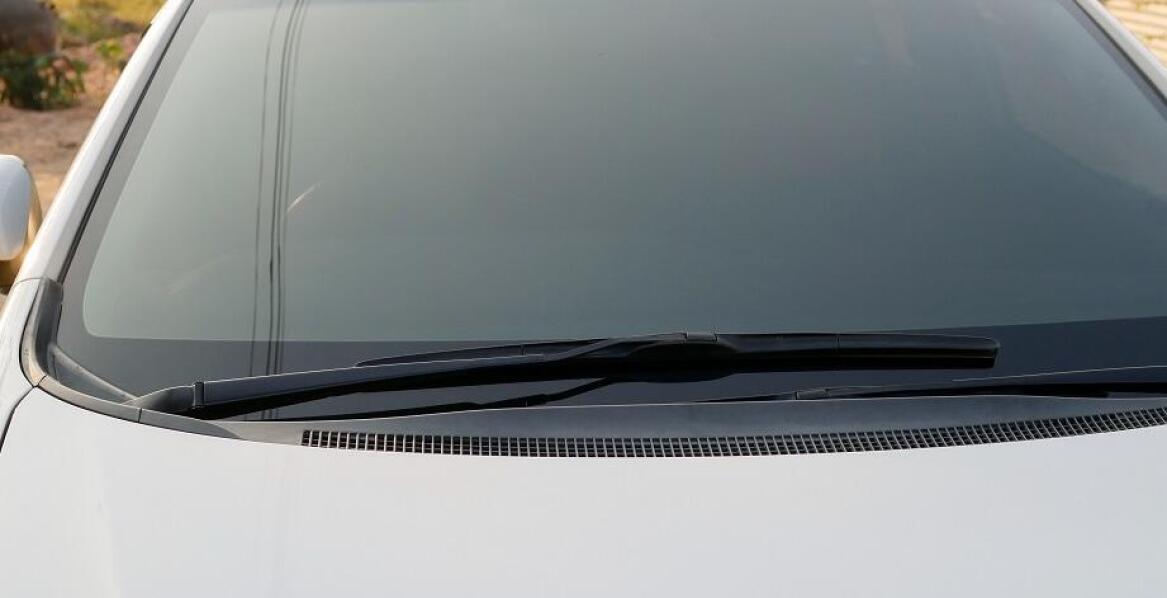 Jak szyby samochodowe wpływają na działanie systemów wspomagania jazdy?