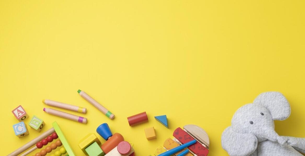 Kolekcja lalek: jak wybierać modele dostosowane do wieku dziecka?