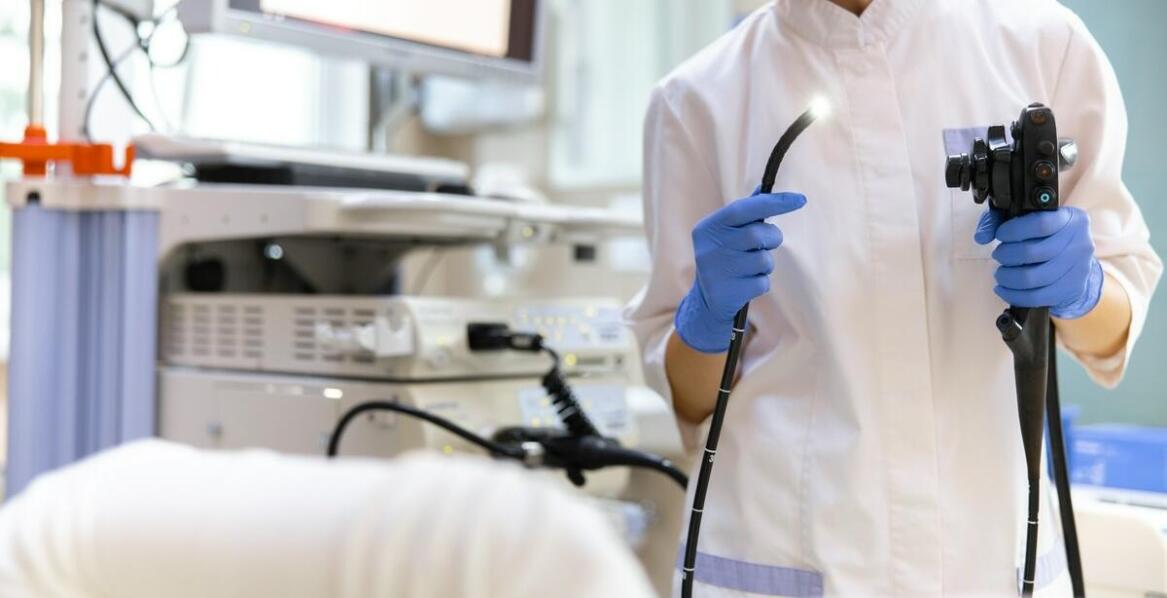 Zalety gastroskopii w znieczuleniu w porównaniu do tradycyjnych metod