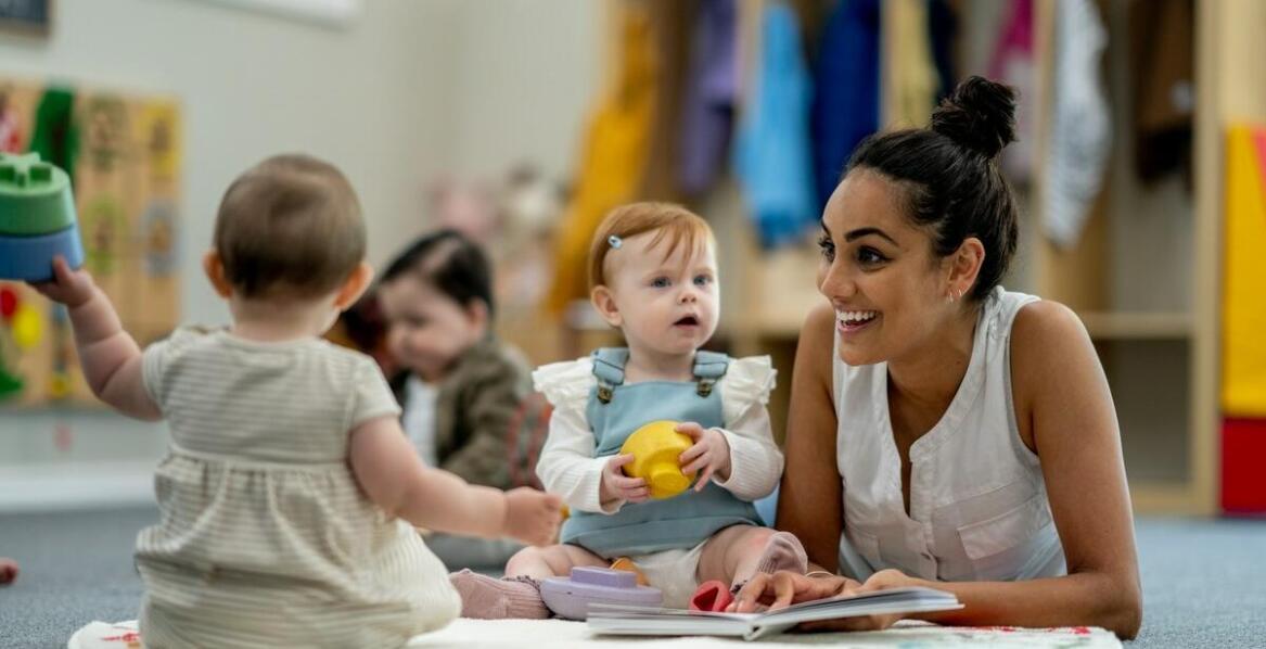 Jak przedszkole niepubliczne wspiera rozwój językowy dzieci?