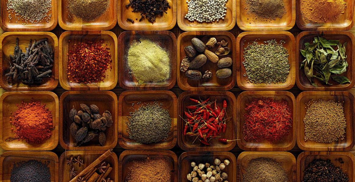 What are the Benefits of Using Spices Dedicated to Smoking?