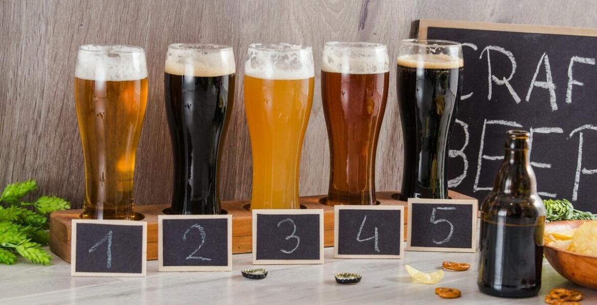 Jakie korzyści oferują butelki szklane dla producentów piwa?