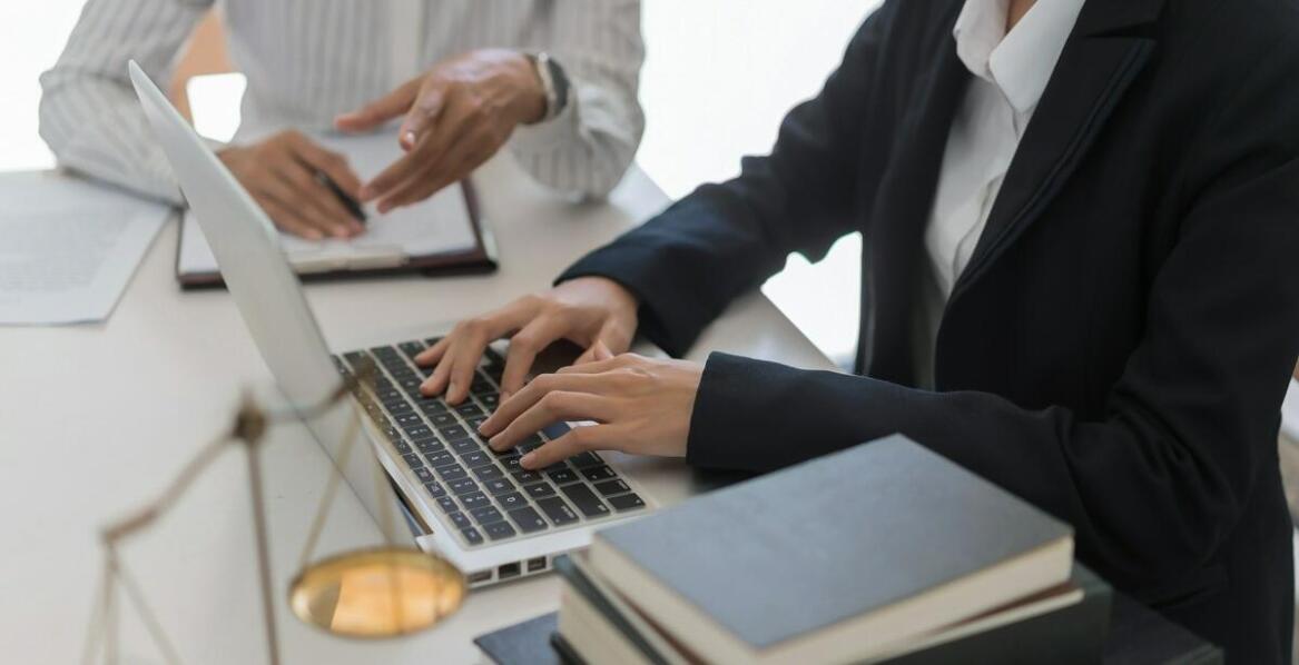 Rola wsparcia formalno-prawnego w pozasądowych procedurach windykacyjnych