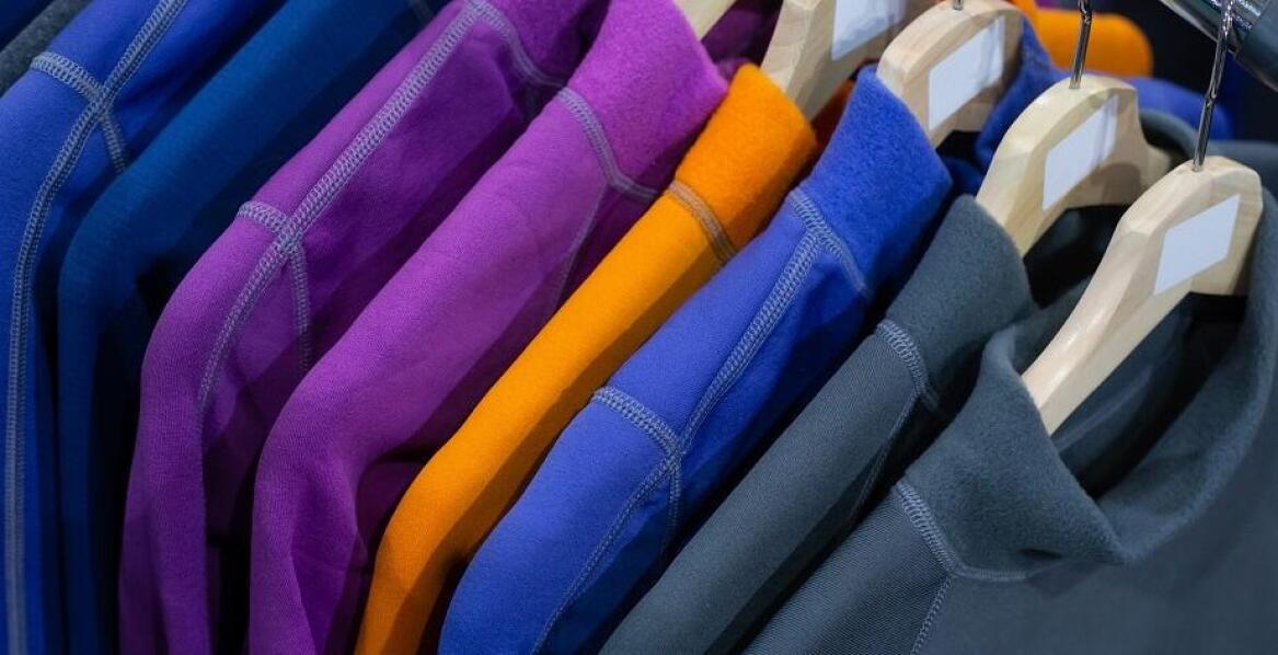 Bielizna termoaktywna dla dzieci – jak zapewnia ochronę przed przegrzaniem i wychłodzeniem?