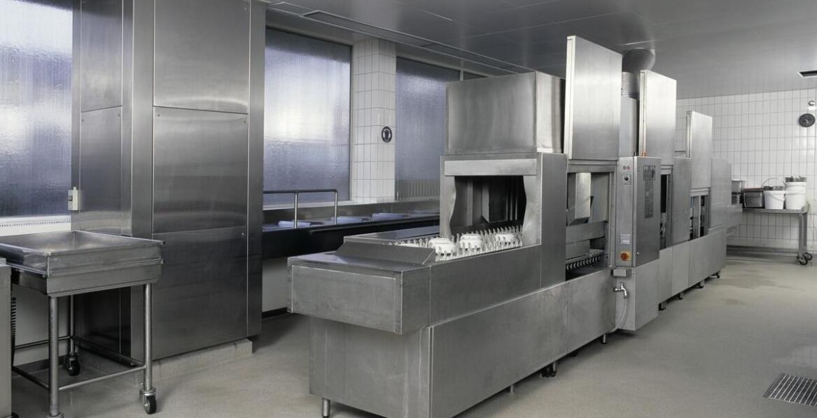 Nowoczesne technologie w czyszczeniu chemicznym – co oferują?