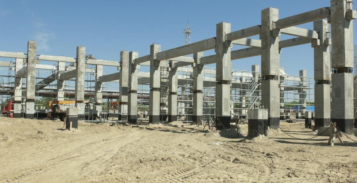 Proces projektowania i budowy hal z wykorzystaniem żelbetu