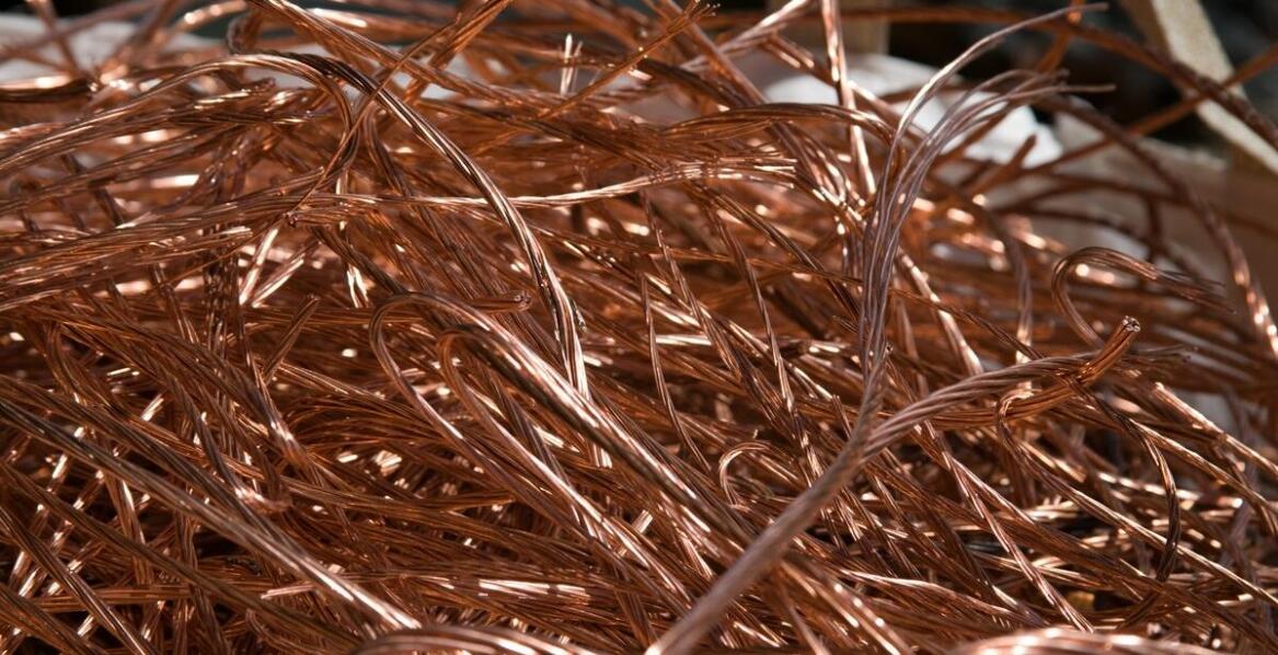 Jak nowoczesne maszyny wspierają odzyskiwanie miedzi z kabli w izolacji?