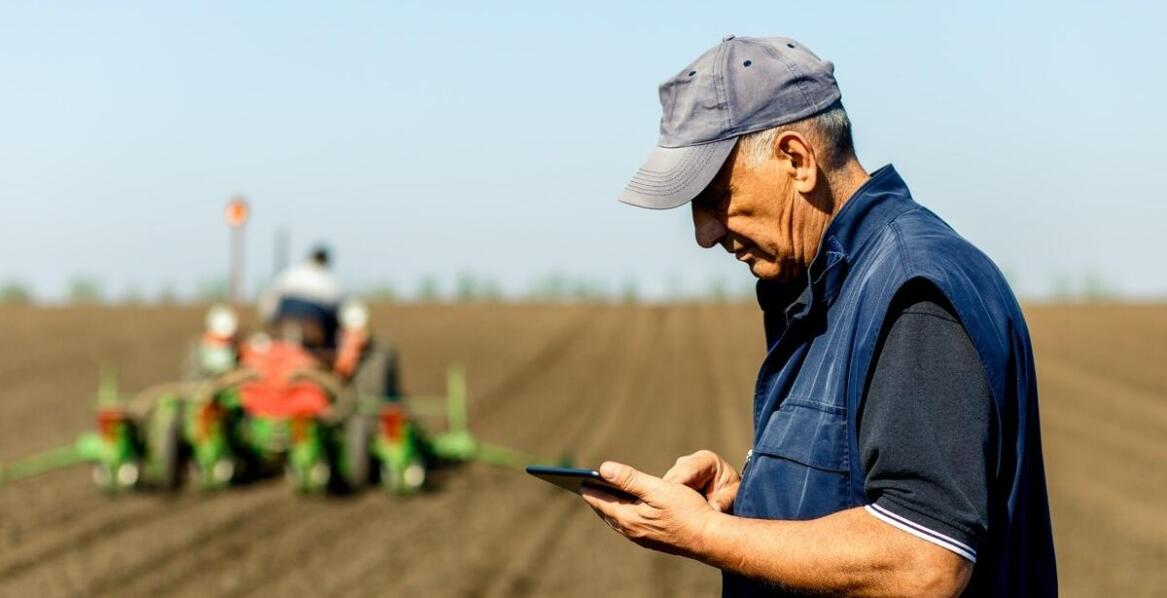 Nowoczesne technologie nawigacyjne a oszczędności w gospodarstwach