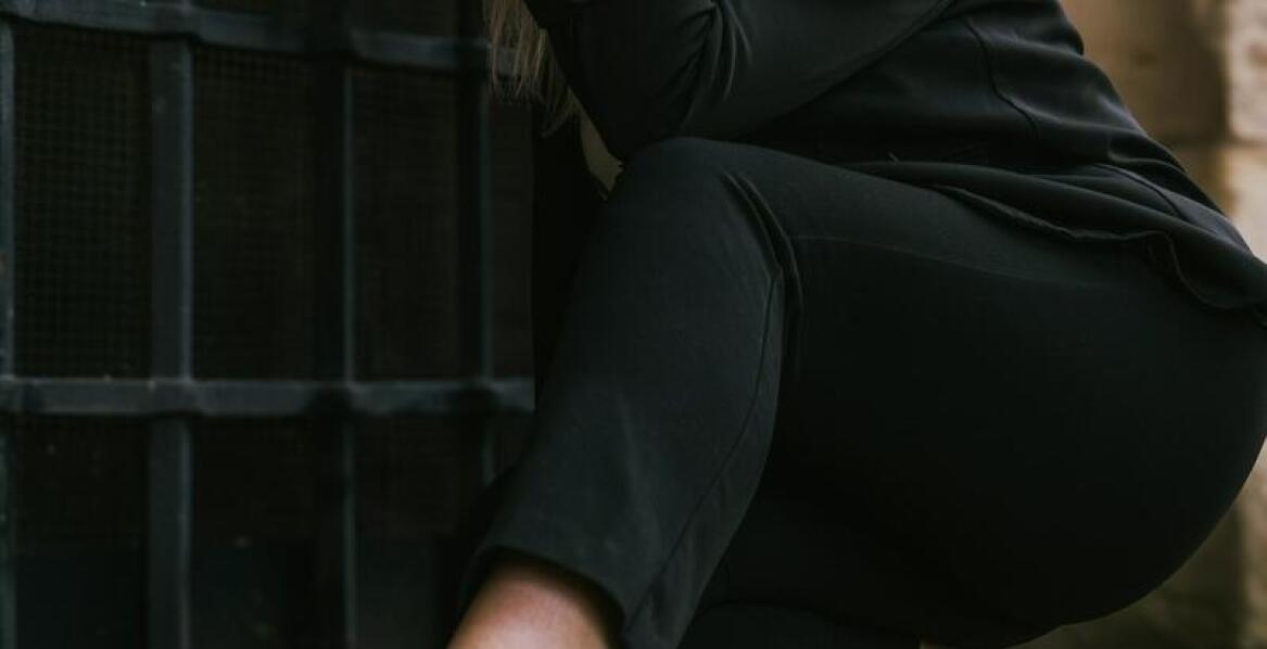 Szarawary damskie na specjalne okazje – jak je nosić?