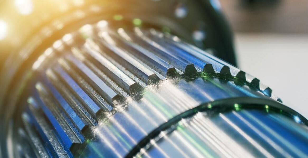 Jakie są najczęstsze problemy związane z użytkowaniem sprzęgieł kłowych bezluzowych i jak je rozwiązać?