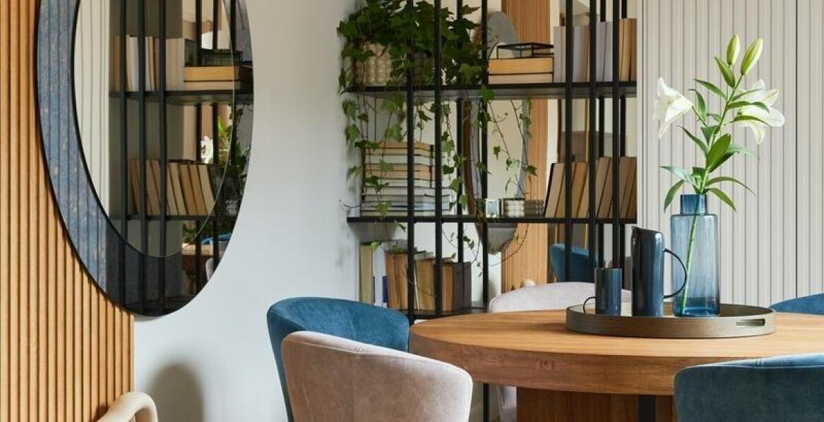 Różnorodność luster oferowanych przez polskiego producenta: od łazienkowych po hotelowe