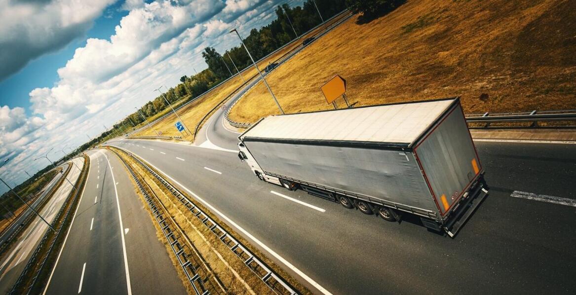 Znaki drogowe - innowacje zwiększające bezpieczeństwo na drogach