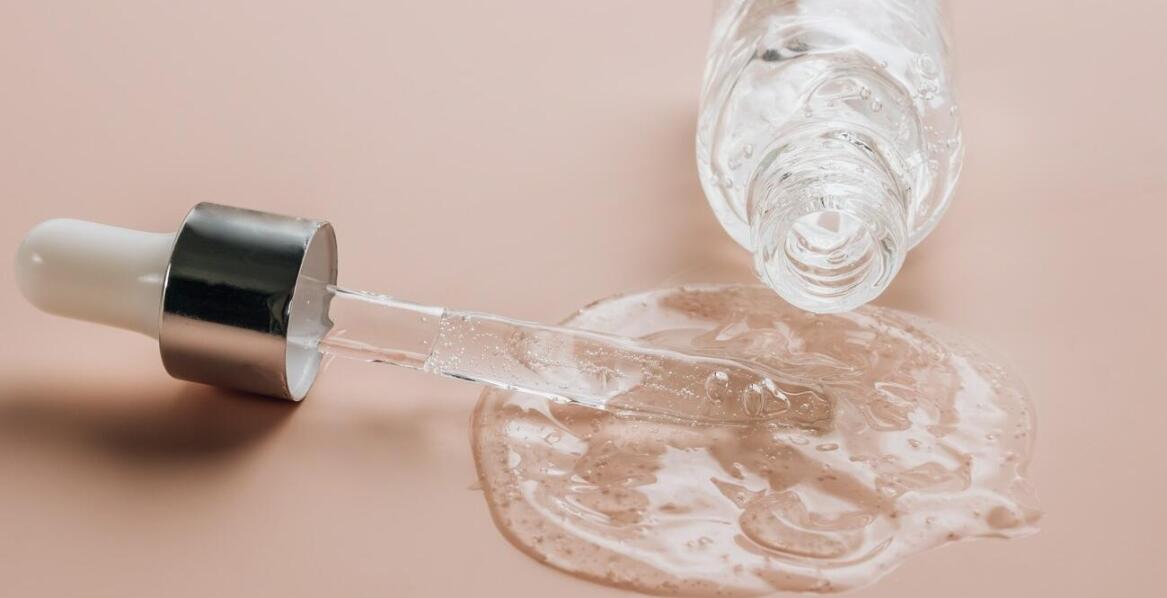 Kwas hialuronowy w ortopedii: zastosowanie w terapii bólu kręgosłupa