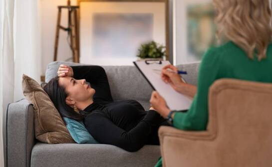 Jak terapia pomaga w radzeniu sobie z fobiami?