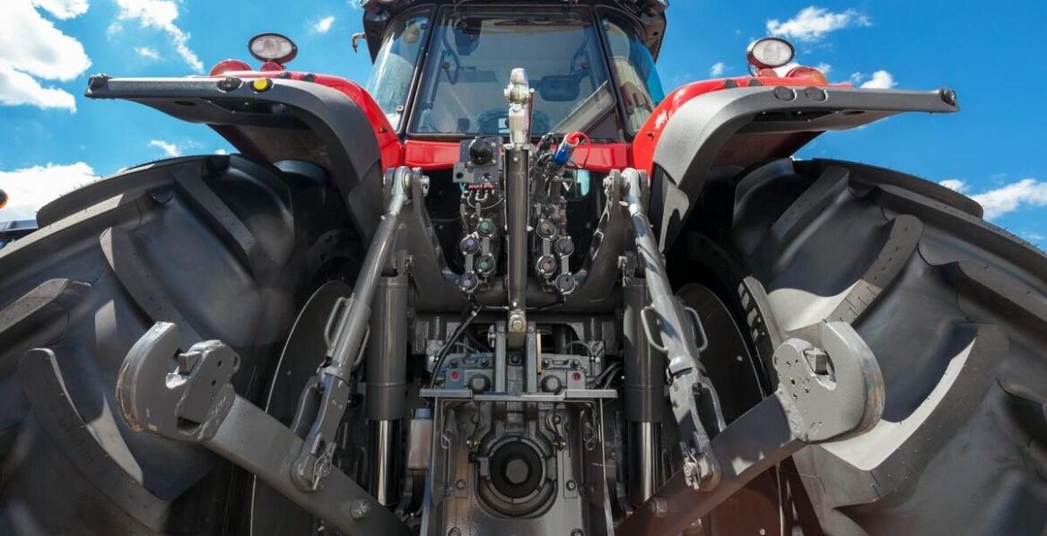 Jakie cechy opryskiwaczy Hardi wyróżniają je na tle konkurencji?