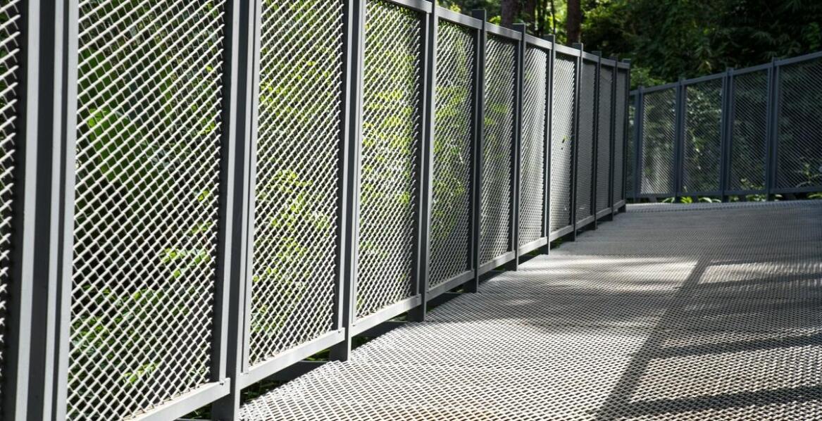 Rola personalizacji w produkcji ogrodzeń panelowych