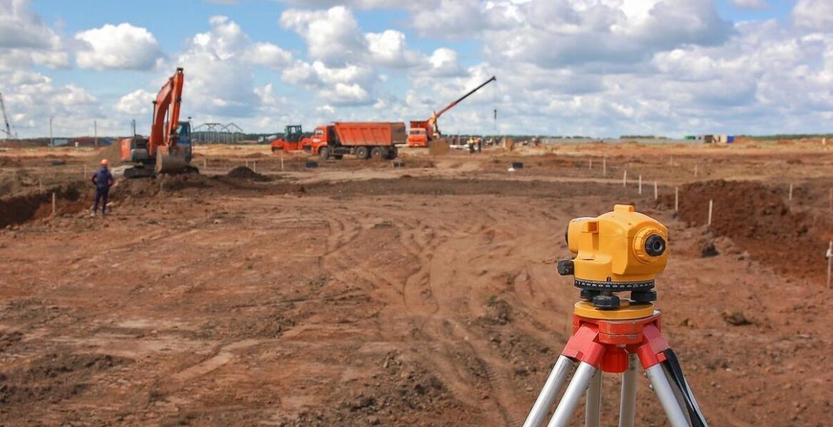 Jakie są zalety korzystania z usług niwelacji terenu?