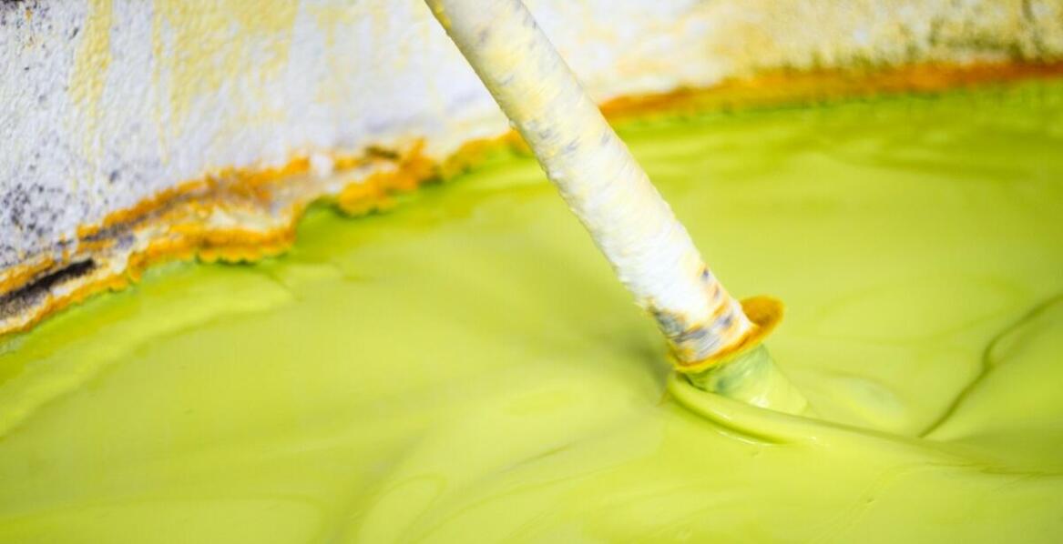 Znaczenie wanien wyłapujących w zarządzaniu substancjami niebezpiecznymi