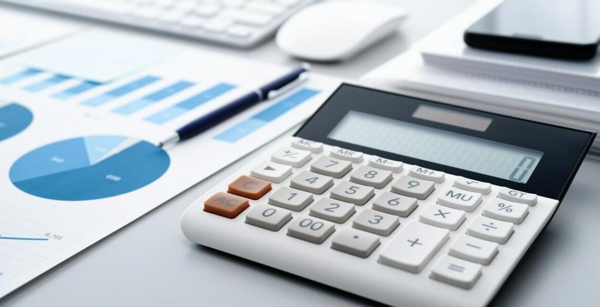 Jakie są koszty związane z przystąpieniem do egzaminu UDT i jak je obniżyć?