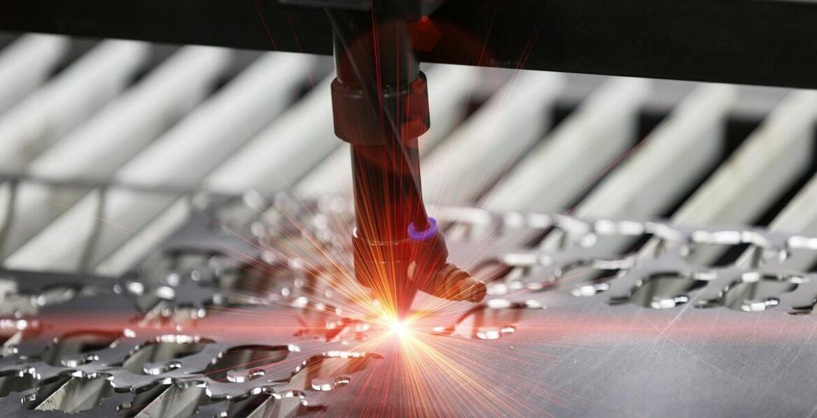 Wykorzystanie znakowania laserowego w produkcji długopisów – efekty i korzyści