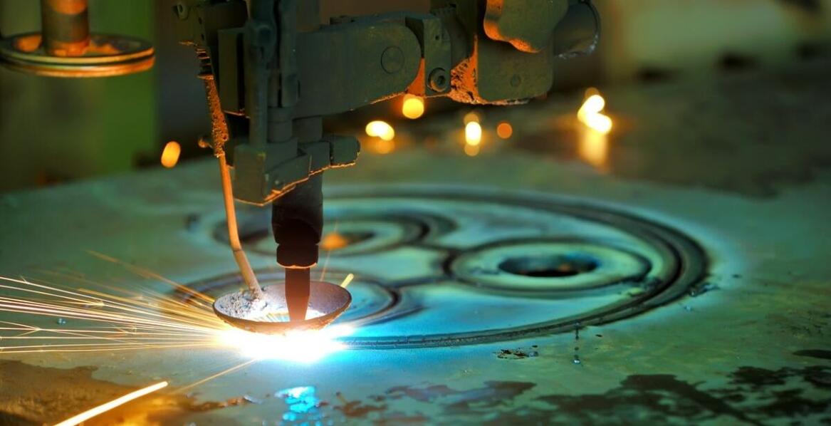 Jak systemy filtrujące wspierają procesy znakowania laserowego?