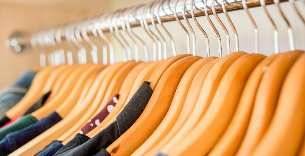 Sklep internetowy z odzieżą myśliwską: co warto wiedzieć przed zakupem?