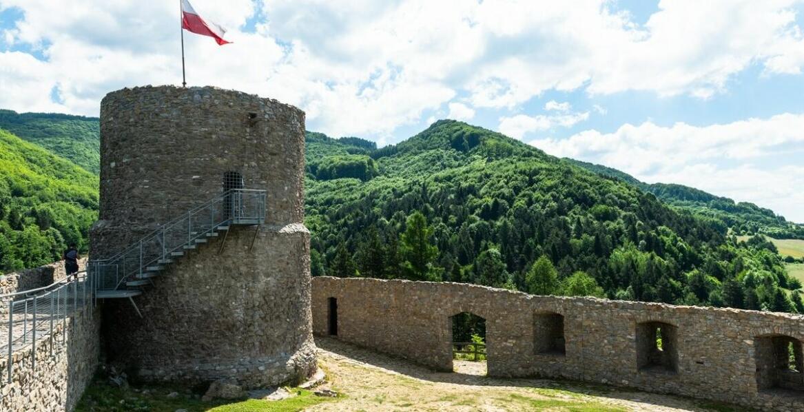 Szlak Piastowski: przewodnik po najważniejszych miejscach historycznych