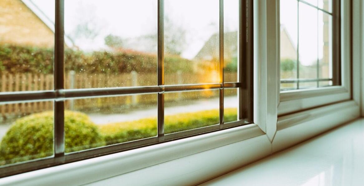 Okna MS a izolacyjność akustyczna: Kluczowe aspekty dla domowego spokoju