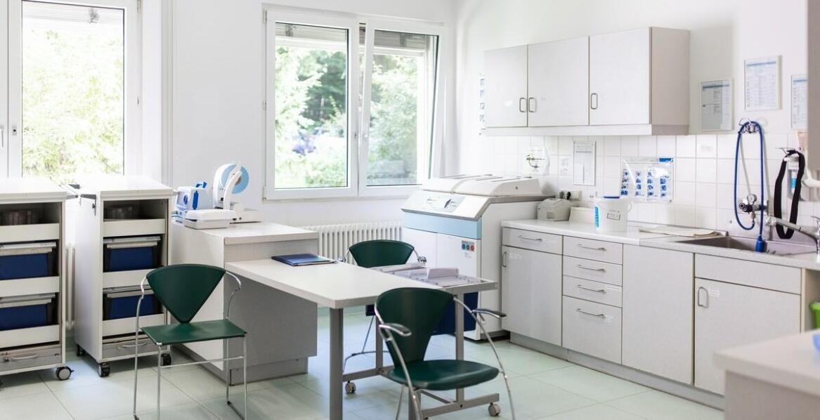 Innowacyjne zastosowania kabin ciszy w gabinetach laryngologicznych