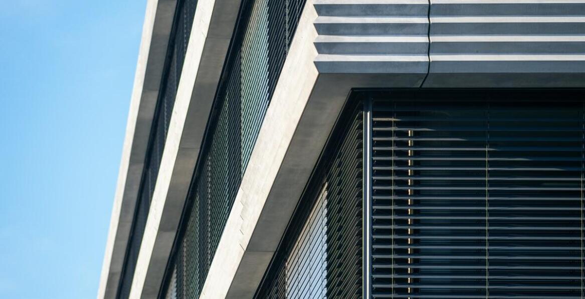 Wpływ prefabrykatów betonowych na efektywność energetyczną budynków