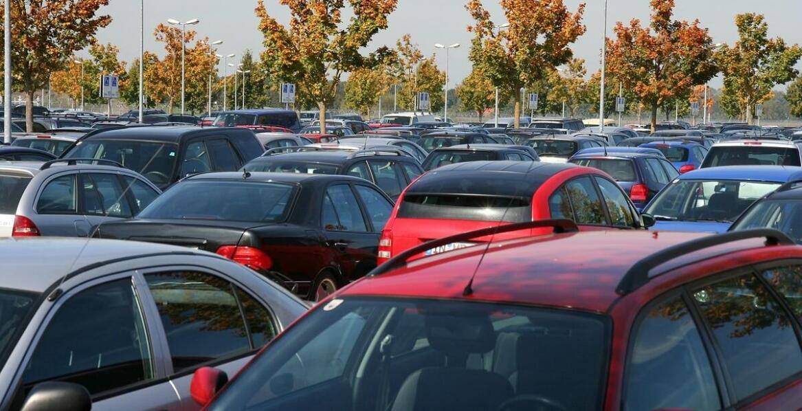 Wpływ odporności na warunki atmosferyczne na wybór blokady miejsca parkingowego