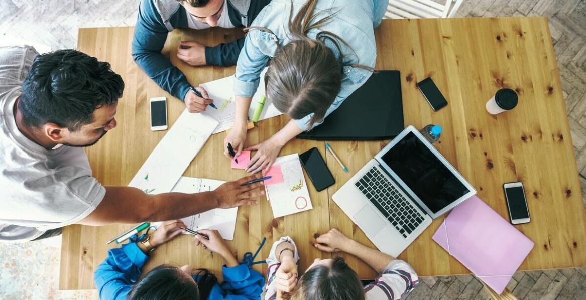 Jak agencja reklamowa w Ostrowie Wielkopolskim wspiera rozwój małych firm?