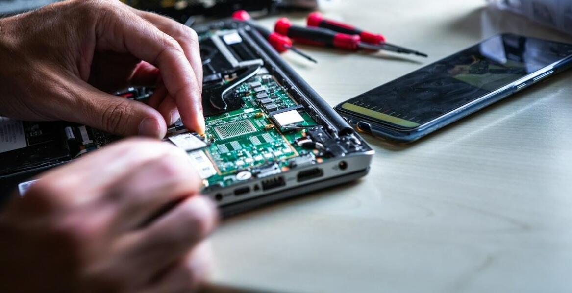 Dlaczego regularna konserwacja dronów jest tak ważna?