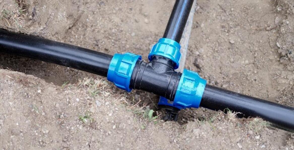 Jakie korzyści niesie próba szczelności wodociągu dla zarządców budynków?