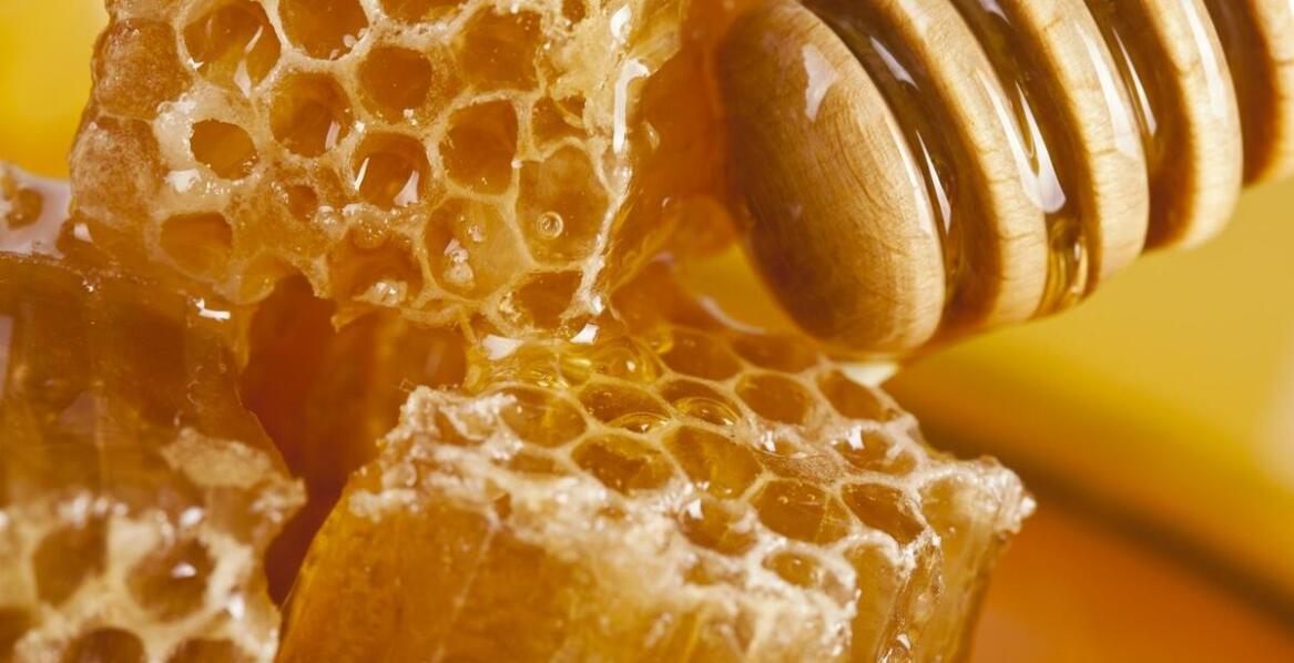 Zastosowanie wypełnień plaster miodu w magazynowaniu produktów spożywczych