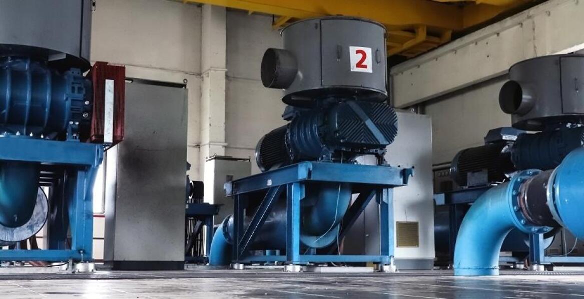 Jakie korzyści przynosi zastosowanie kompresorów do wydmuchu pelletu w przemyśle spożywczym?