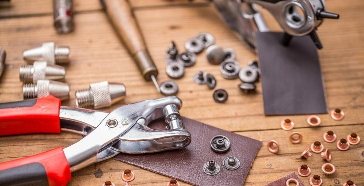 Jak narzędzia jubilerskie wpływają na efektywność pracy złotnika?