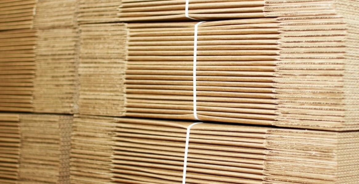 Jak tacki papierowe wspierają ekologiczne inicjatywy w sklepach spożywczych?