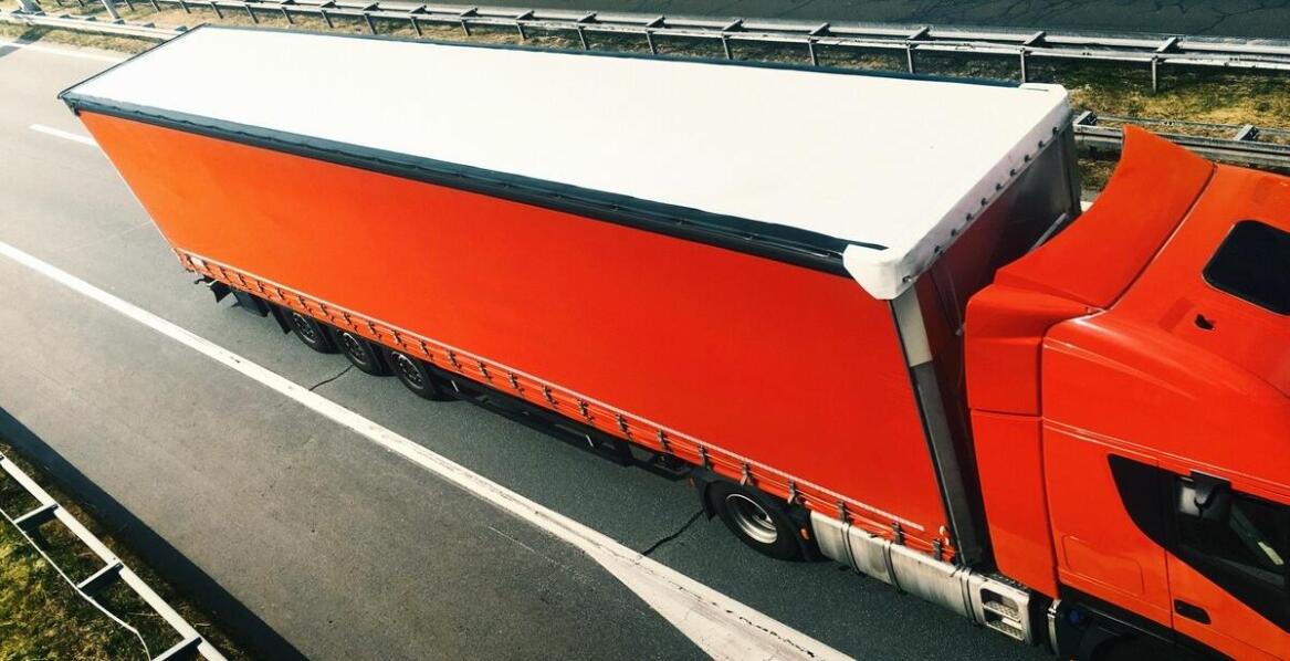 Jak przygotować pojazd do transportu z USA, aby zapewnić bezpieczeństwo?