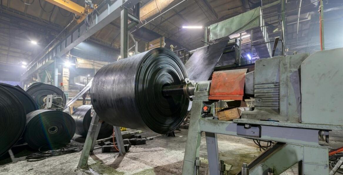 Znaczenie podtaśmowych zgarniaczy w efektywności transportowych systemów