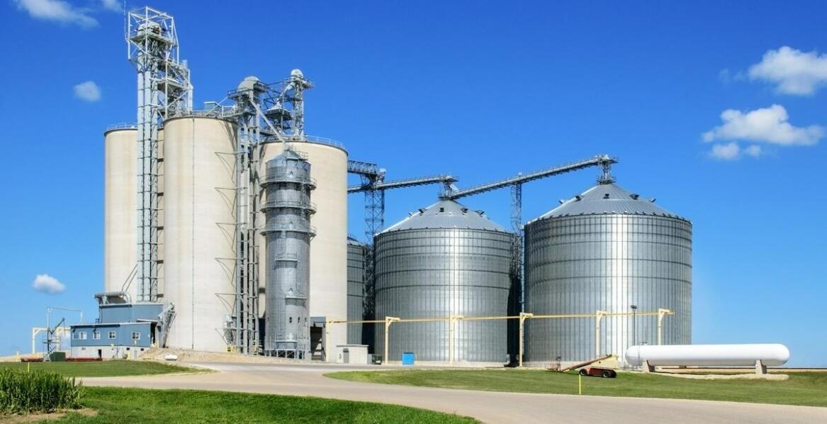 Poziomy paszowóz – klucz do optymalizacji procesów w gospodarstwie rolnym