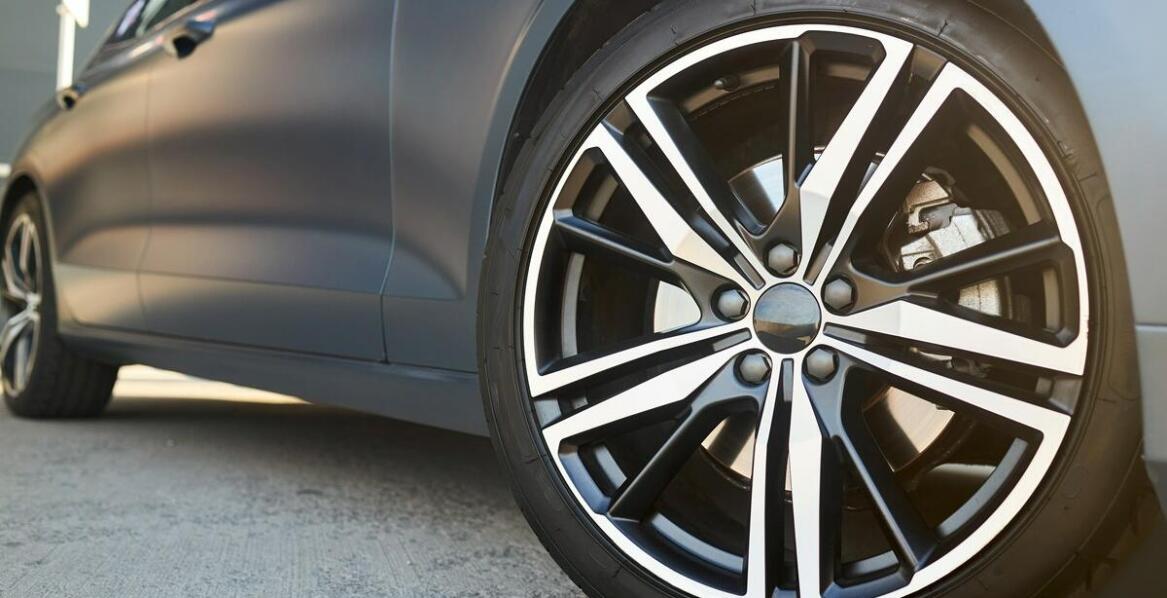 Wpływ felg na postrzeganie luksusu w pojazdach