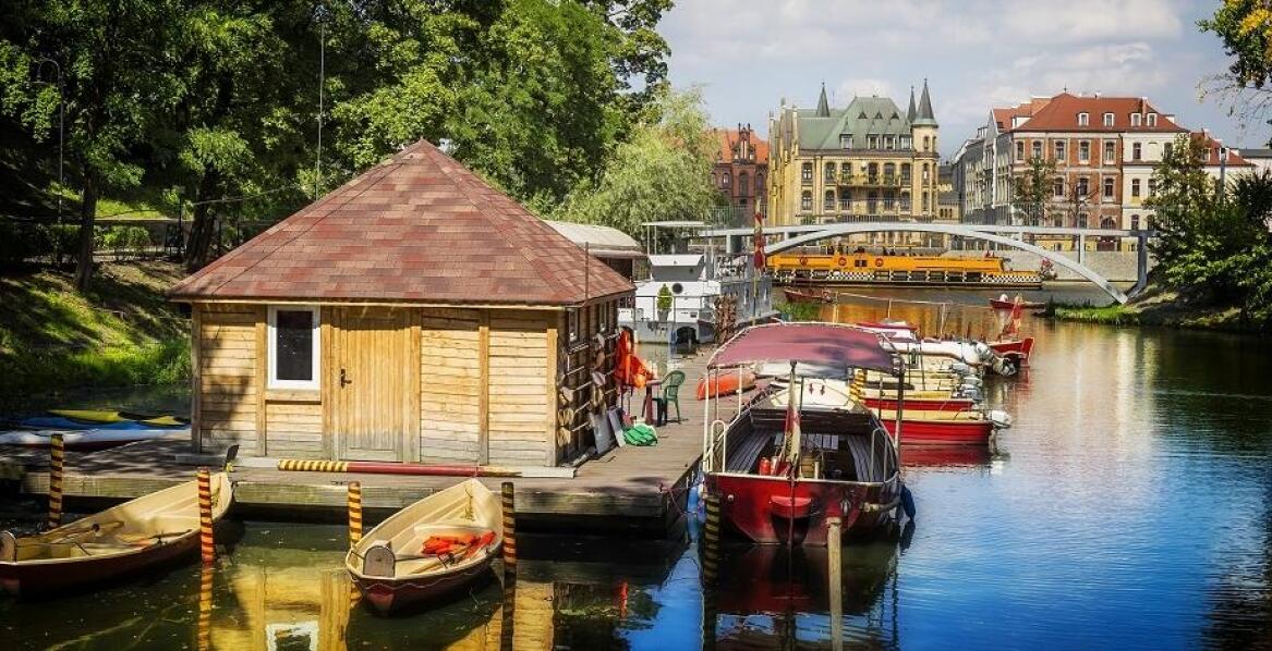 Specjalne rejsy dla zorganizowanych grup – jakie atrakcje czekają?