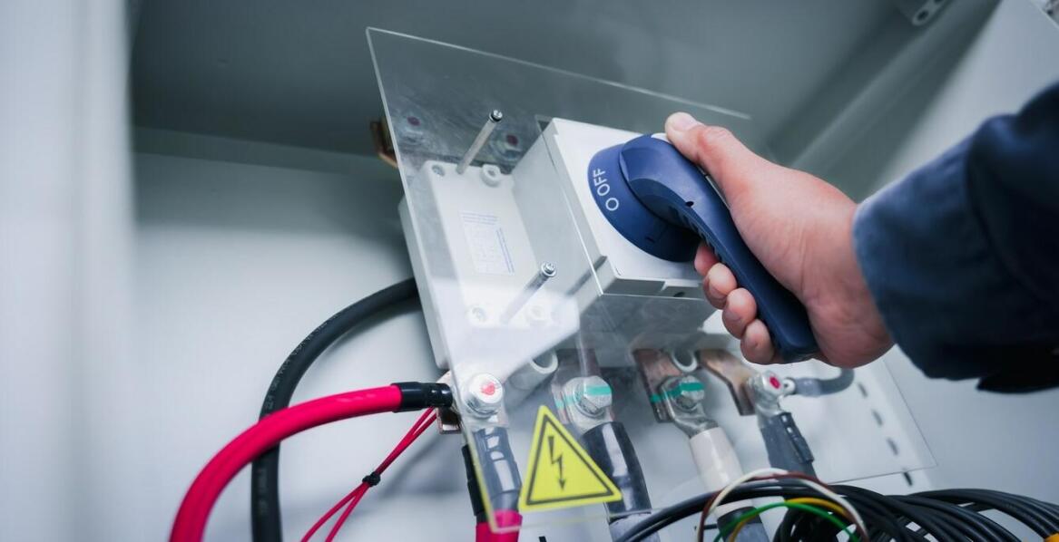 Kluczowe aspekty efektywności pracy z ultradźwiękowymi ręcznymi zgrzewarkami