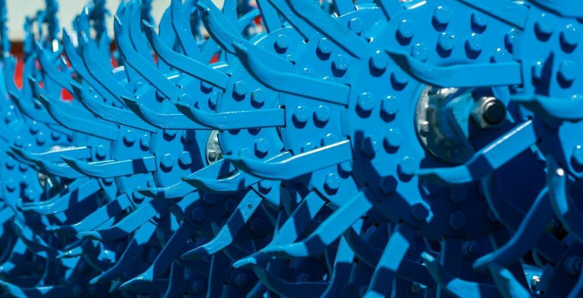 Wpływ precyzyjnie wykonanych rolek na żywotność krążkowych nożyc