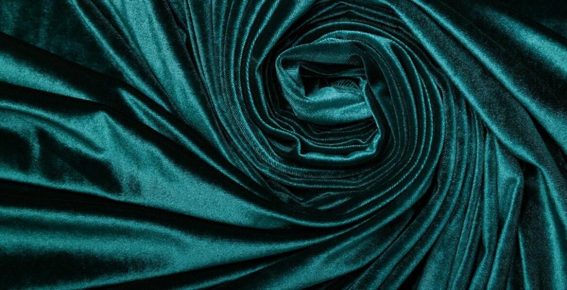 Jakie kolory połyskujących rajstop są najmodniejsze w tym sezonie?