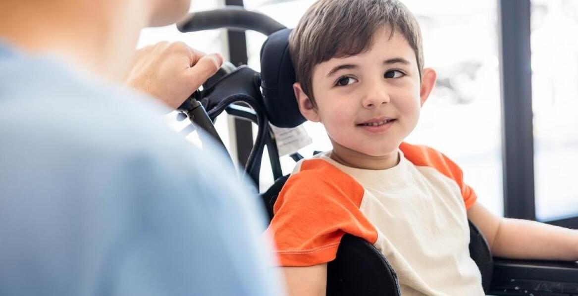 Jak różne materiały wpływają na jakość wózków inwalidzkich dla dzieci aktywne?