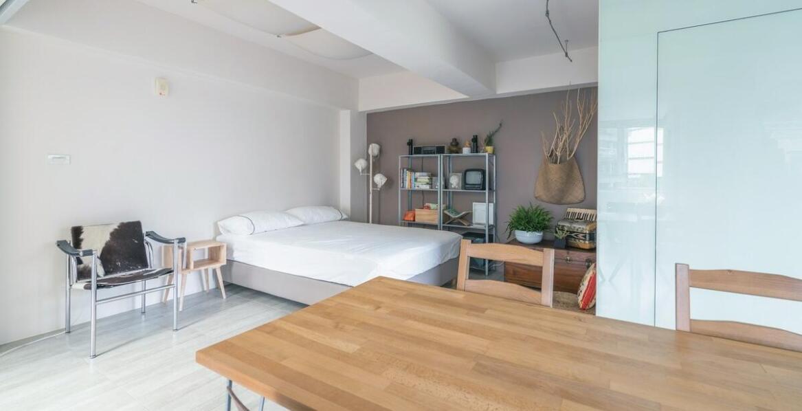 Praktyczność i funkcjonalność jako kluczowe cechy mebli do mikroapartamentów